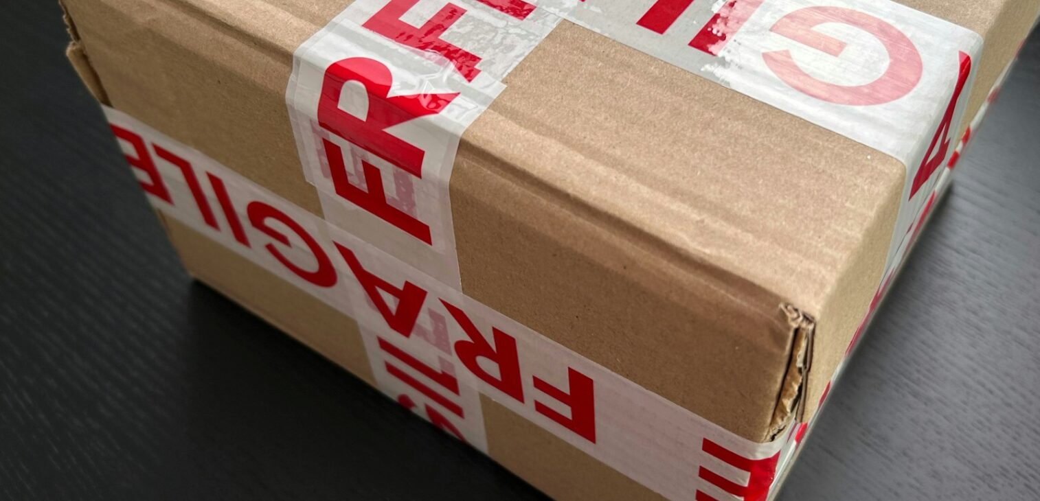 Wskaźniki wstrząsu i przechyłu Drop-N-Tell® i Tip-N-Tell® – jak działają i jak je dobrać 1 Wskaźniki wstrząsu i przechyłu Drop-N-Tell® i Tip-N-Tell® – jak działają i jak je dobrać